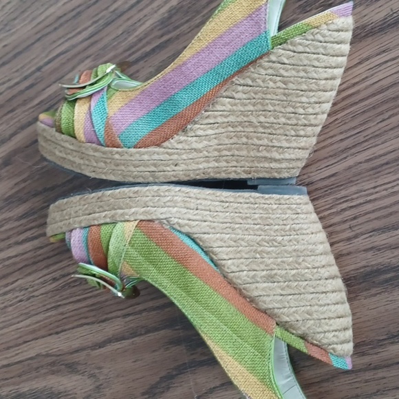 Mojo Moxy Beautiful wedge platform sandels Size 8.5 - Picture 4 of 7